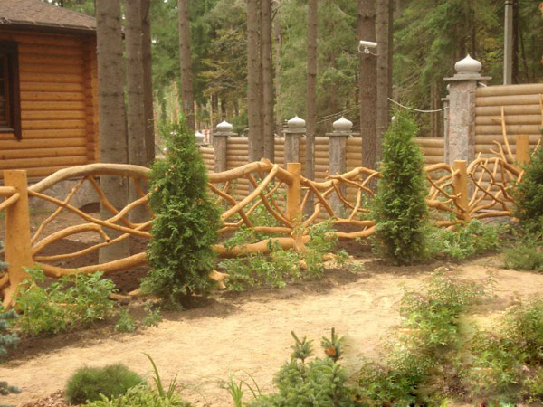 Кака самому сделать красивый забор из дерева